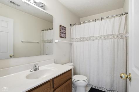 2309 Cole Wood Court Indianapolis IN 46239