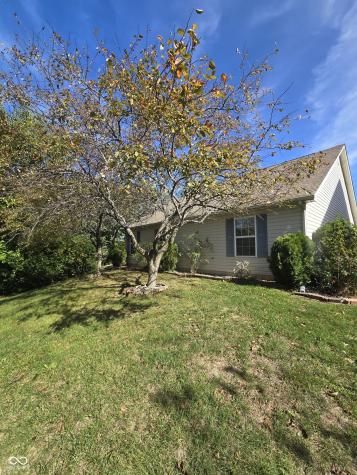 1652 Roundhouse Circle Greenwood IN 46143
