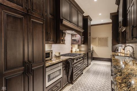 10606 Brooks School Road Fishers IN 46037