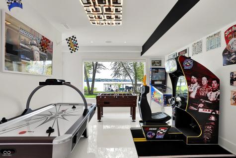 10606 Brooks School Road Fishers IN 46037