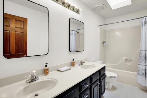 1615 Springmill Ponds Circle Carmel IN 46032