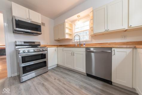 2429 Washington Street Columbus IN 47201