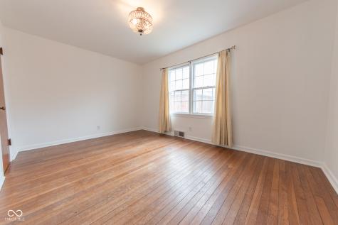 2429 Washington Street Columbus IN 47201