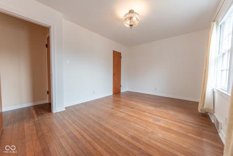 2429 Washington Street Columbus IN 47201