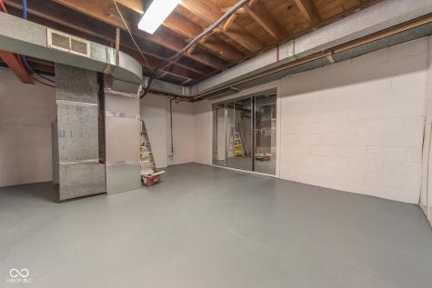 2429 Washington Street Columbus IN 47201