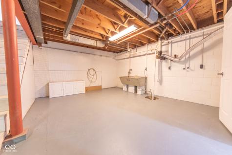 2429 Washington Street Columbus IN 47201