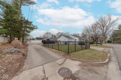 2429 Washington Street Columbus IN 47201