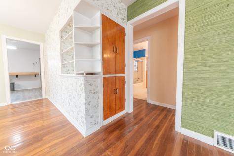 2429 Washington Street Columbus IN 47201