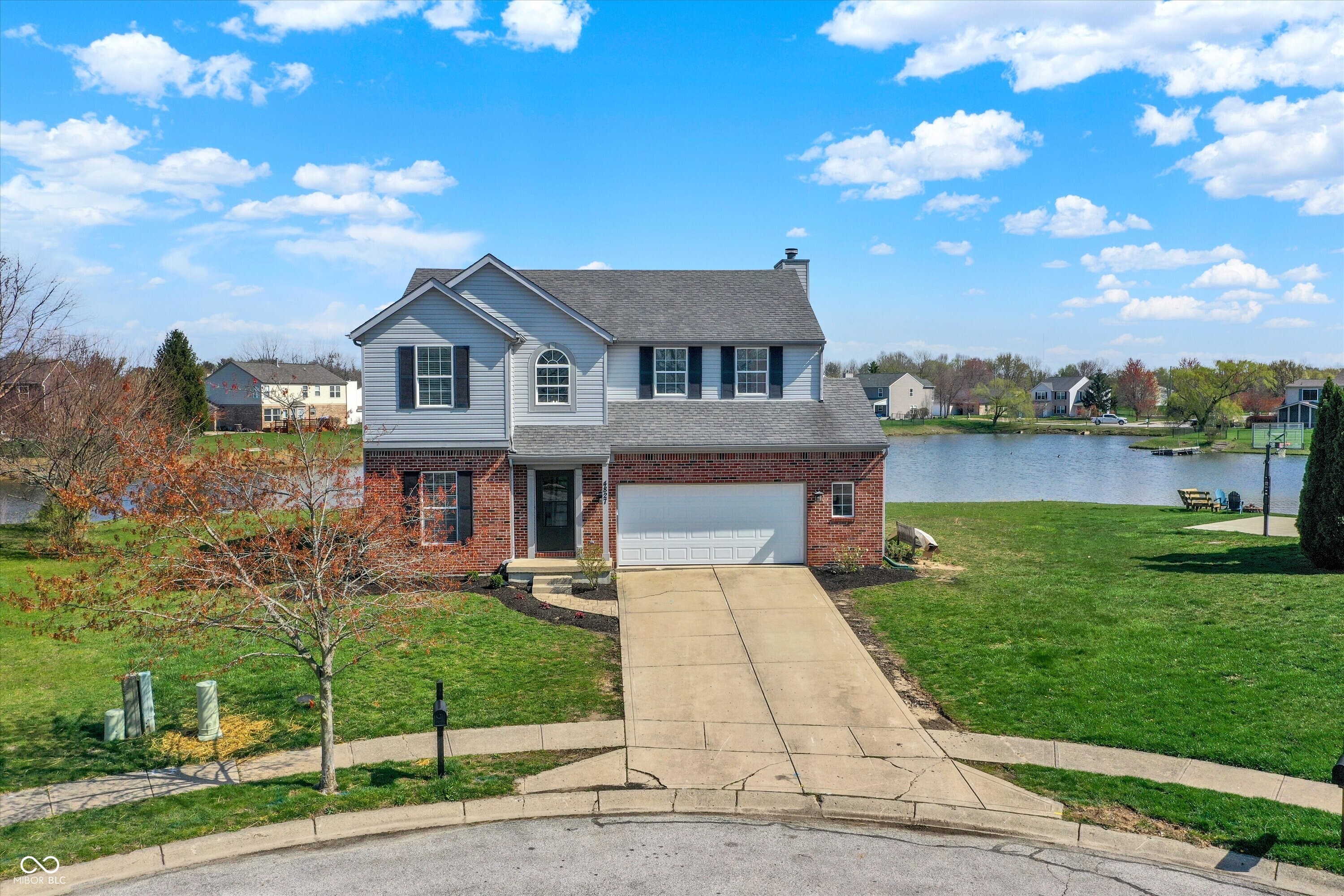 4827 Spring Flower Court Indianapolis IN 46237