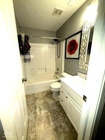 8332 Welder Place Indianapolis IN 46237