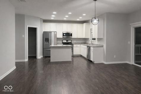 8332 Welder Place Indianapolis IN 46237