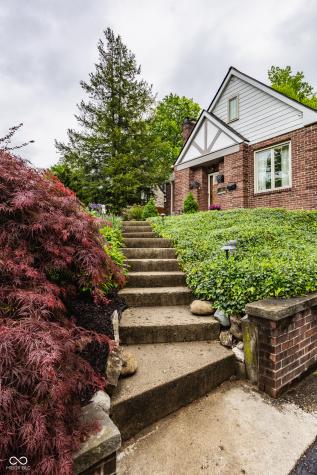 5833 Winthrop Avenue Indianapolis IN 46220