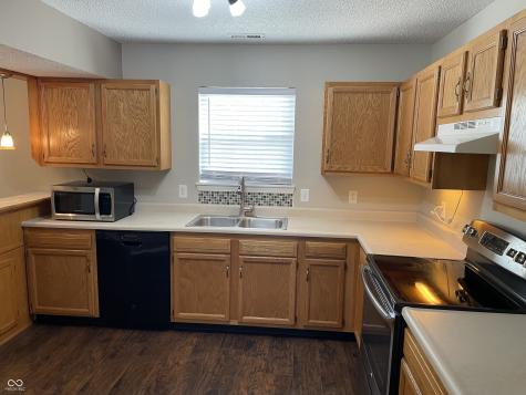 65 E Pine Ridge Drive Westfield IN 46074