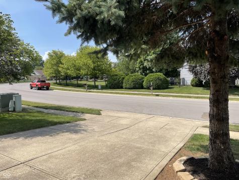 65 E Pine Ridge Drive Westfield IN 46074