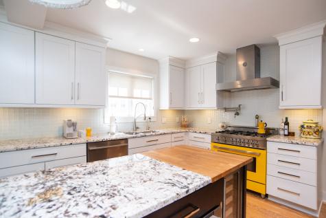 5758 E Pleasant Run Parkway North Drive Indianapolis IN 46219