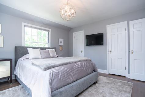 5758 E Pleasant Run Parkway North Drive Indianapolis IN 46219