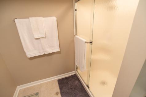 5758 E Pleasant Run Parkway North Drive Indianapolis IN 46219