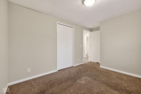 9254 E 39th Place Indianapolis IN 46235