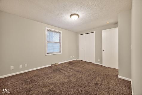 9254 E 39th Place Indianapolis IN 46235