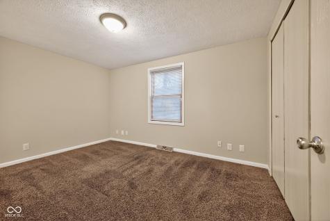 9254 E 39th Place Indianapolis IN 46235