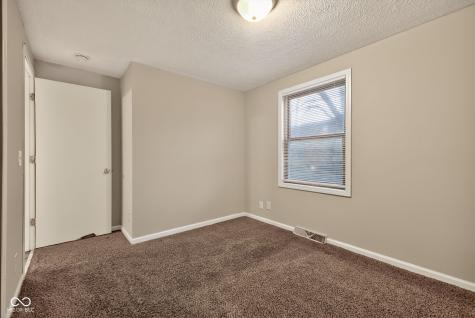 9254 E 39th Place Indianapolis IN 46235