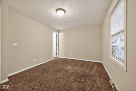 9254 E 39th Place Indianapolis IN 46235