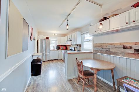 73 S 3rd Avenue Beech Grove IN 46107