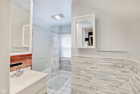 73 S 3rd Avenue Beech Grove IN 46107