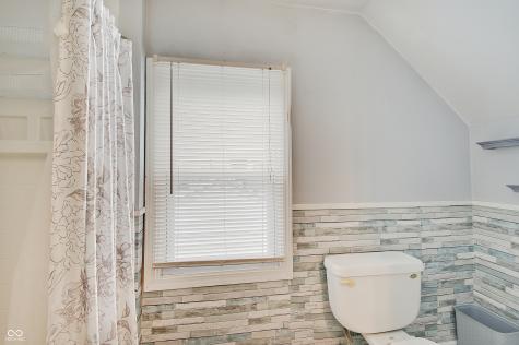 73 S 3rd Avenue Beech Grove IN 46107