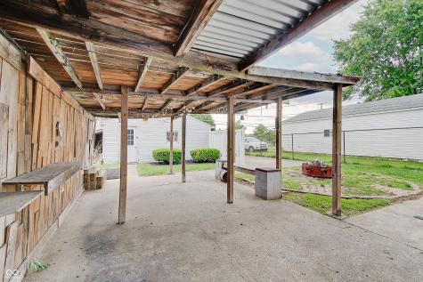 73 S 3rd Avenue Beech Grove IN 46107
