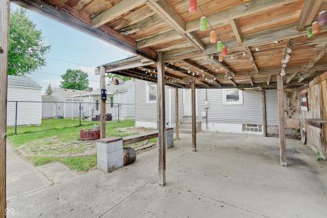 73 S 3rd Avenue Beech Grove IN 46107