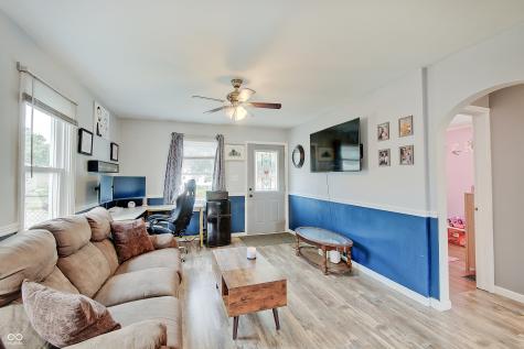 73 S 3rd Avenue Beech Grove IN 46107
