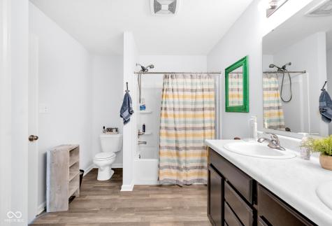 12105 Fall Court Indianapolis IN 46229