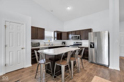 12105 Fall Court Indianapolis IN 46229