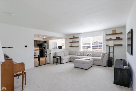 907 Burntwood Way Westfield IN 46074