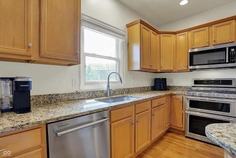 2037 Rhettsbury Street Carmel IN 46032