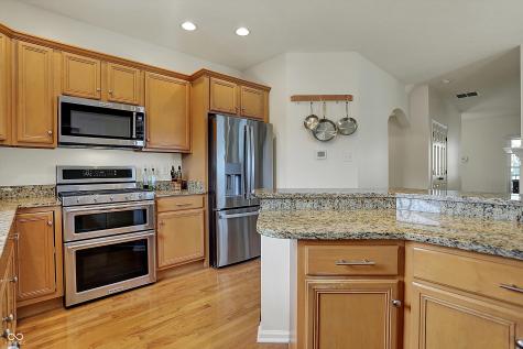 2037 Rhettsbury Street Carmel IN 46032