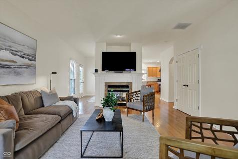 2037 Rhettsbury Street Carmel IN 46032