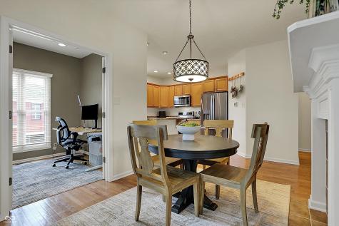 2037 Rhettsbury Street Carmel IN 46032