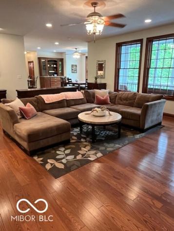 2333 S 900 E Zionsville IN 46077