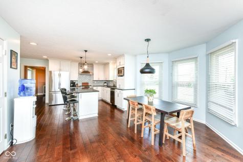 9279 Oak Knoll Lane Fishers IN 46037