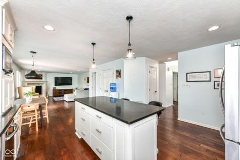 9279 Oak Knoll Lane Fishers IN 46037