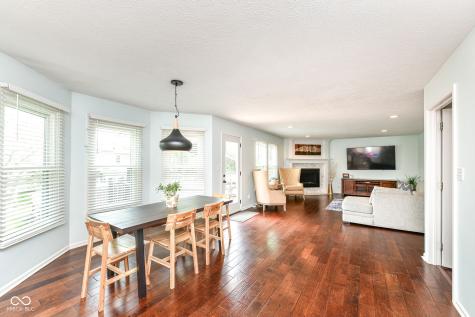 9279 Oak Knoll Lane Fishers IN 46037
