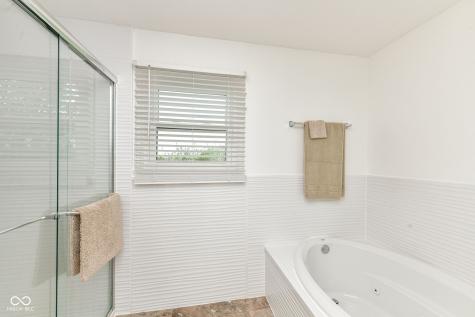9279 Oak Knoll Lane Fishers IN 46037