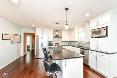 9279 Oak Knoll Lane Fishers IN 46037