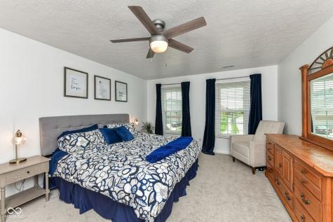 9279 Oak Knoll Lane Fishers IN 46037