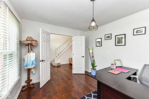 9279 Oak Knoll Lane Fishers IN 46037
