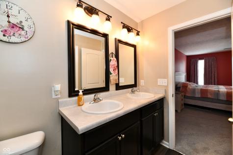 1364 Lexington Trail Greenfield IN 46140