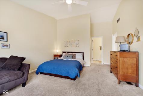 10552 Greenway Drive Fishers IN 46037