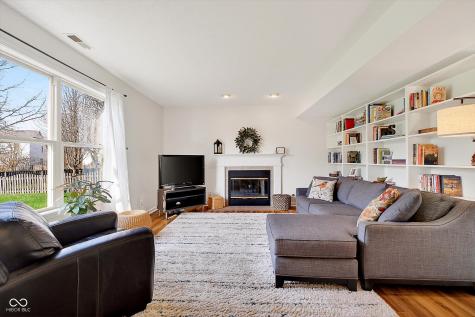 10552 Greenway Drive Fishers IN 46037